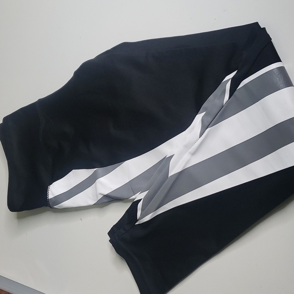𝅺KIMBERLY C White & Black Stripe Leggings - Picture 3 of 13